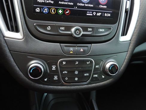 Used 2022 Chevrolet Malibu LT image 23