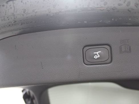 Used 2024 Ford Edge SEL w/ Convenience Package AWD/4WD image 16