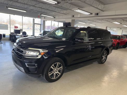 Used 2024 Ford Expedition Max Limited AWD/4WD image 5