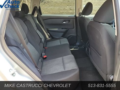 Used 2024 Nissan Rogue SV AWD/4WD image 23