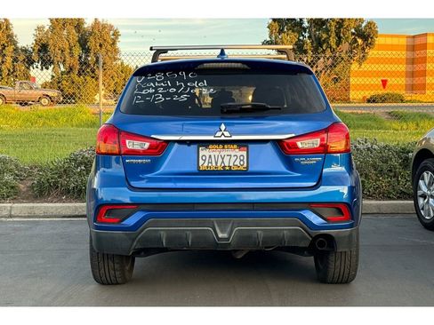 Used 2018 Mitsubishi Outlander Sport ES image 4