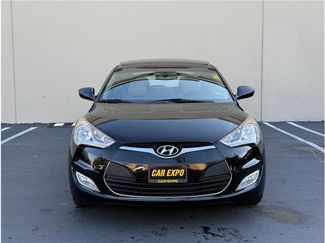 Used 2013 Hyundai Veloster w/ Style Pkg video 2