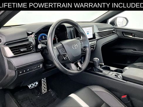 Used 2025 Toyota Camry SE w/ Convenience Package AWD/4WD image 17
