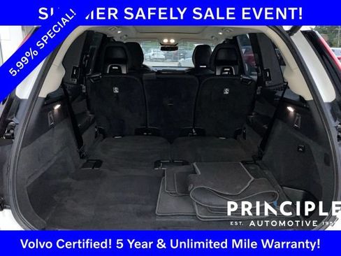 Certified 2025 Volvo XC90 B5 Plus AWD/4WD image 27