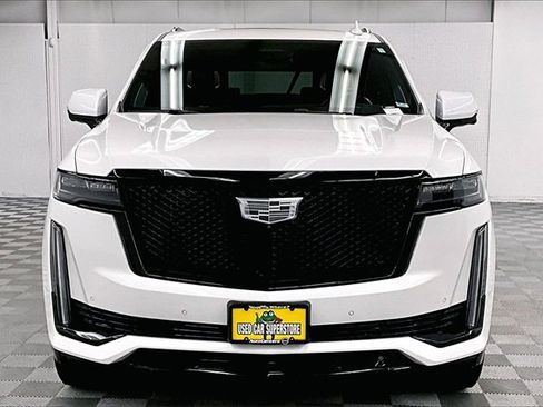 Used 2022 Cadillac Escalade ESV Sport Platinum image 3