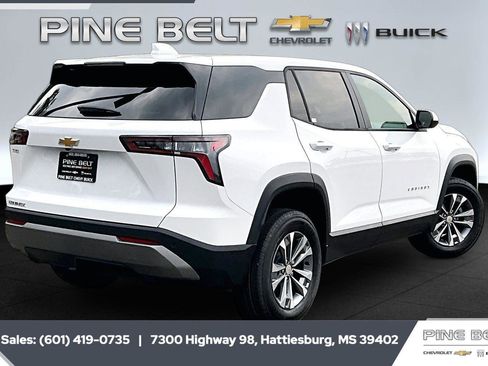 New 2026 Chevrolet Equinox LT FWD image 11