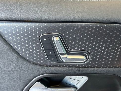 Certified 2025 Mercedes-Benz GLA 250 image 14