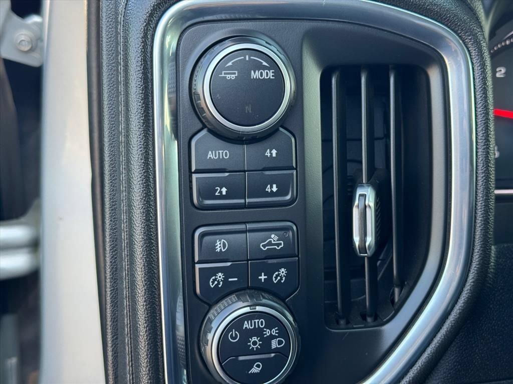 Used 2022 Chevrolet Silverado 3500 LT AWD/4WD image 15