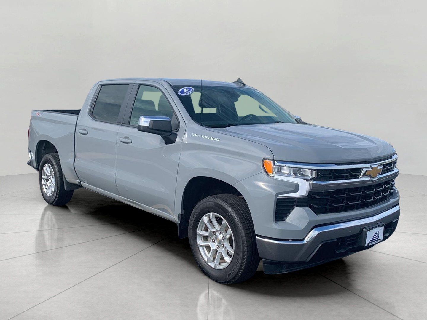 Used 2024 Chevrolet Silverado 1500 LT AWD/4WD image 1