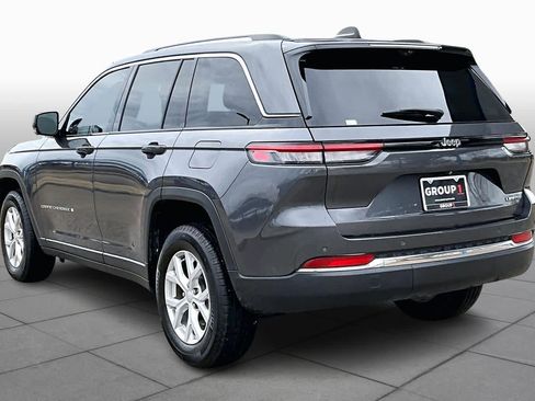 Used 2023 Jeep Grand Cherokee Limited w/ Luxury Tech Group II image 12