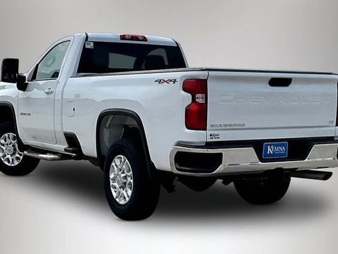 Used 2024 Chevrolet Silverado 2500 LT w/ Convenience Package AWD/4WD image 4