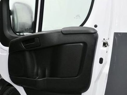 Used 2023 RAM ProMaster 2500 image 9