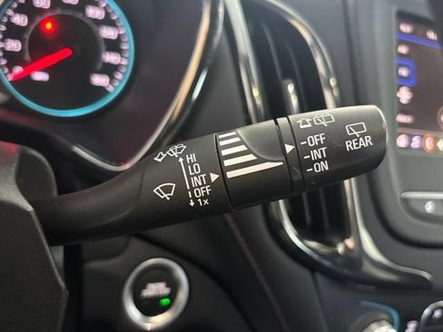 Used 2023 Chevrolet Equinox RS AWD/4WD image 15