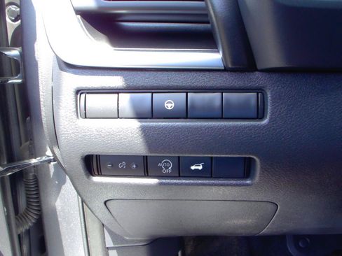 Used 2023 Nissan Rogue SV w/ SV Premium B Package AWD/4WD image 14
