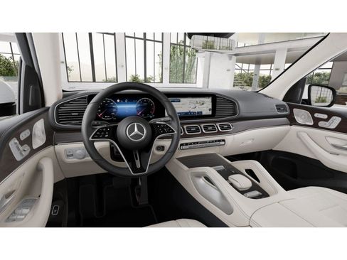 New 2025 Mercedes-Benz GLS 450 GLS 450 image 2