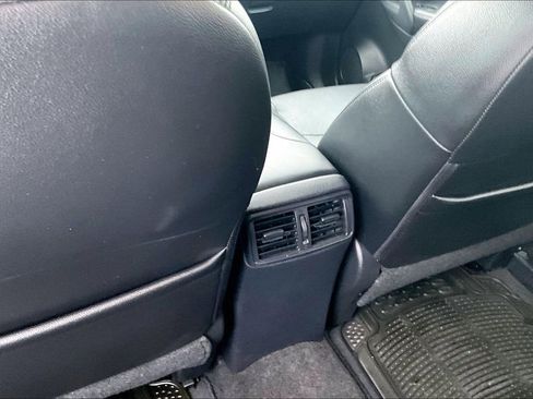 Used 2017 Nissan Rogue SL image 10