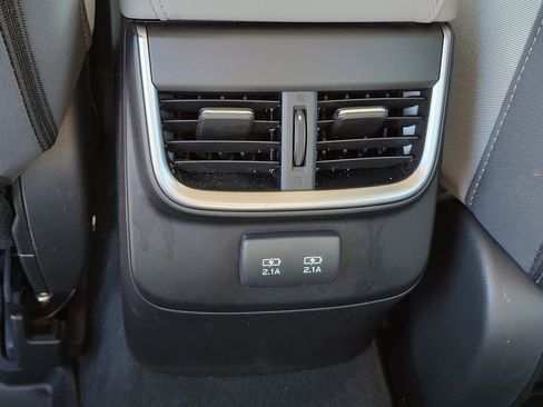 Used 2022 Subaru Legacy Premium image 13