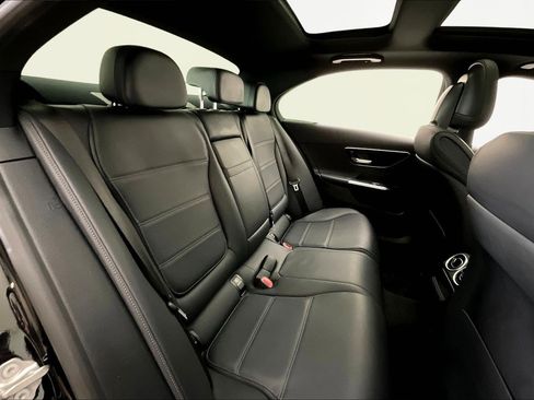 Certified 2022 Mercedes-Benz C 300 4MATIC Sedan image 23