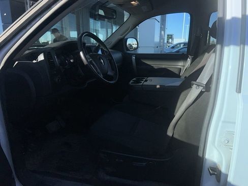 Used 2010 Chevrolet Silverado 1500 LT w/ Power Pack Plus image 9