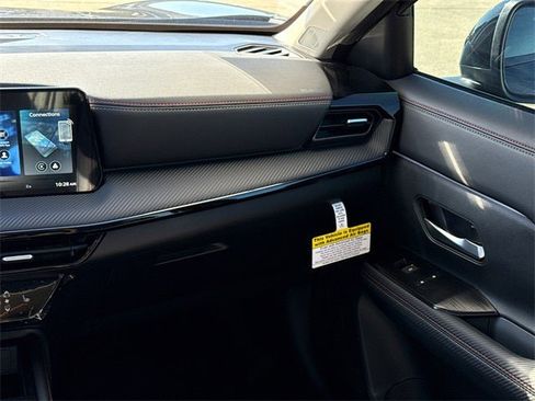 New 2026 Nissan Kicks SR w/ SR Premium Package image 17