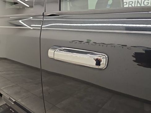 Used 2016 RAM 1500 ST w/ SXT Appearance Group AWD/4WD image 8