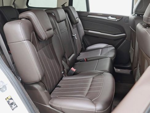 Used 2019 Mercedes-Benz GLS 450 4MATIC image 26