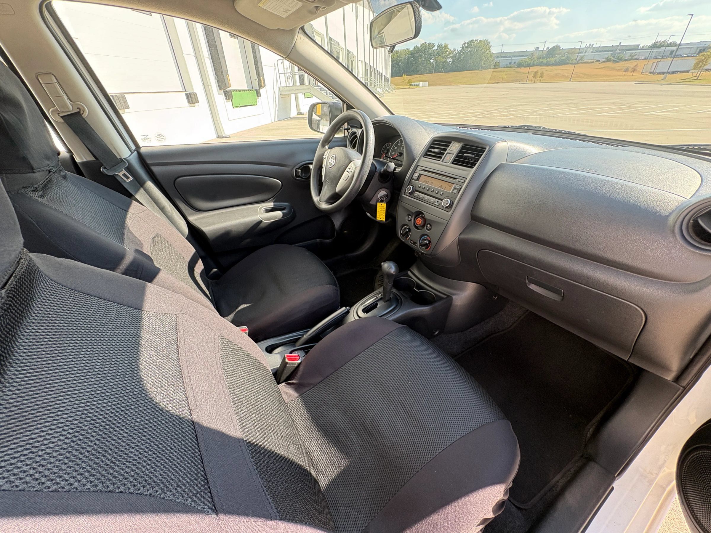 Used 2015 Nissan Versa S Plus FWD image 17