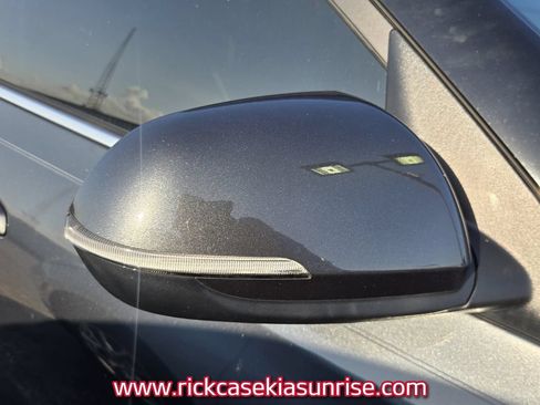 Used 2024 Kia Seltos EX AWD/4WD image 4
