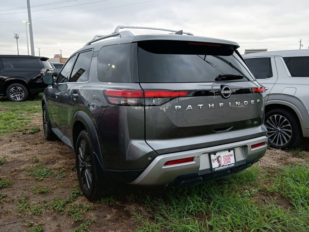 Used 2022 Nissan Pathfinder SL w/ SL Premium Package FWD image 7