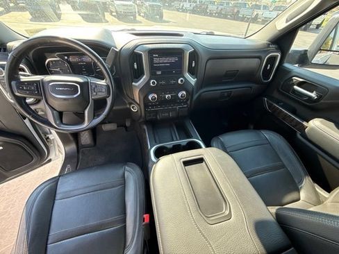 Used 2022 GMC Sierra 2500 Denali w/ Denali Ultimate Package AWD/4WD image 10