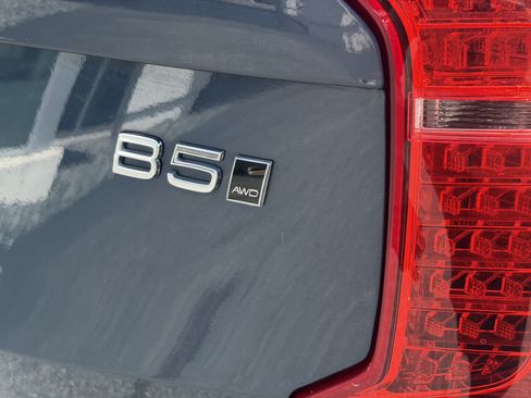 Certified 2024 Volvo XC90 B5 Plus w/ Protection Package Premier AWD/4WD image 10