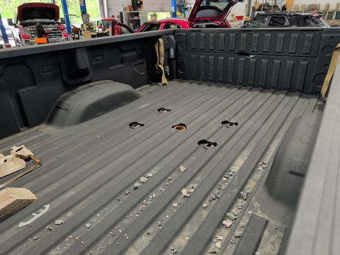 Used 2024 GMC Sierra 3500 AT4 w/ AT4 Premium Plus Package AWD/4WD image 8