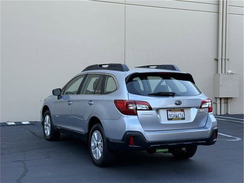 Used 2018 Subaru Outback 2.5i AWD/4WD image 4