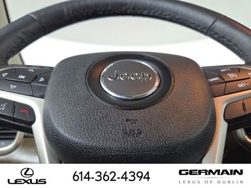 Used 2015 Jeep Grand Cherokee Limited image 23