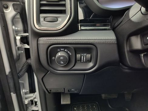 Used 2026 RAM 3500 Limited AWD/4WD image 14