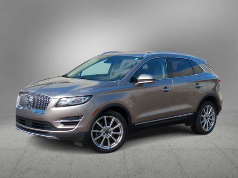Used 2019 Lincoln MKC Reserve w/ MKC Climate Package image 1