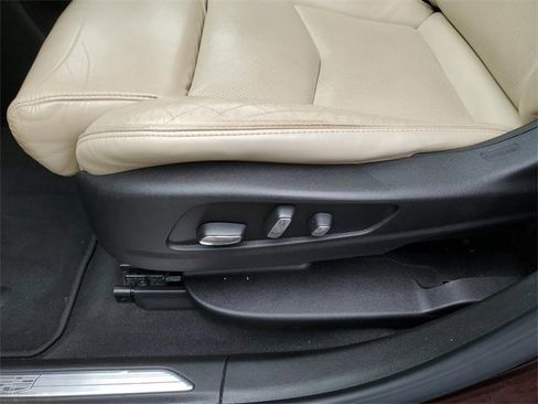 Used 2017 Cadillac XT5 Luxury w/ Driver Awareness Package image 24