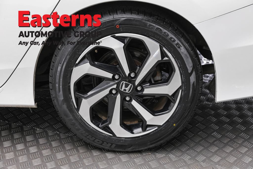 Used 2017 Honda Accord EX-L image 9