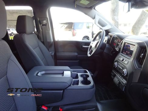 New 2026 GMC Sierra 2500 Pro w/ Convenience Package image 16