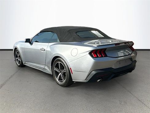 Used 2024 Ford Mustang Premium image 5