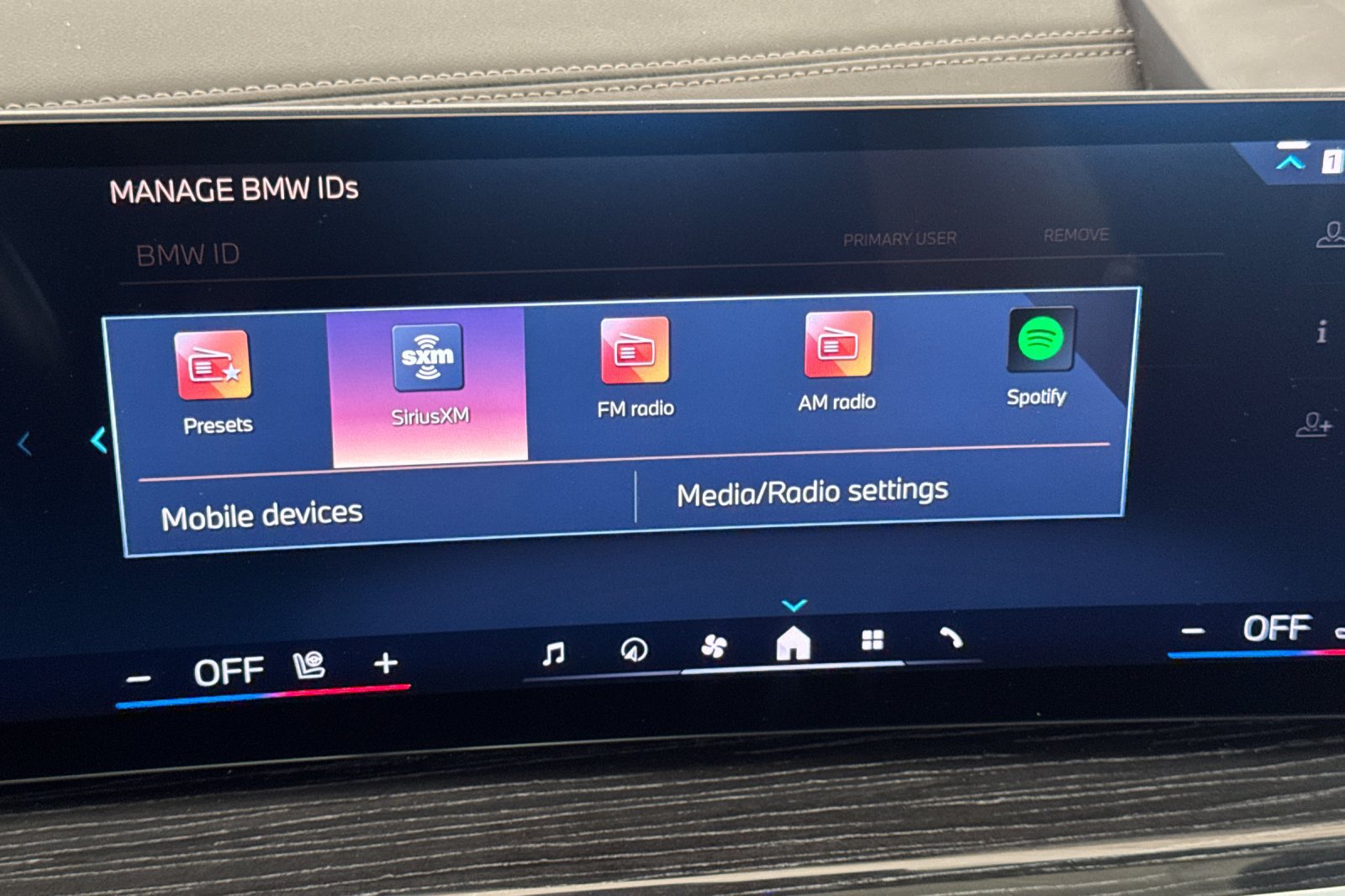 Used 2024 BMW X5 xDrive40i w/ M Sport Package AWD/4WD image 23