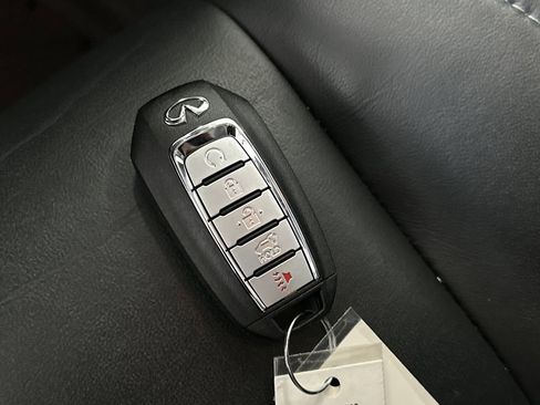 Used 2020 INFINITI QX60 Luxe w/ Essential Package image 18