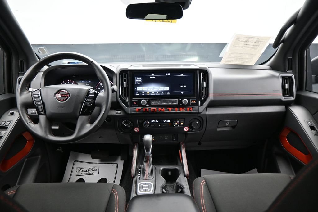 Used 2026 Nissan Frontier PRO-4X AWD/4WD image 14