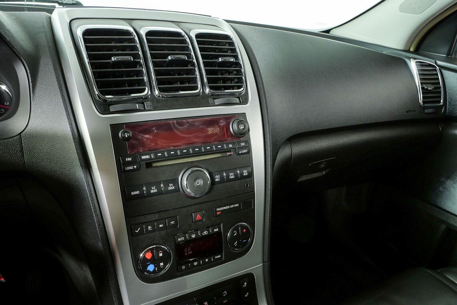 Used 2008 GMC Acadia SLT w/ Convenience Package FWD image 13