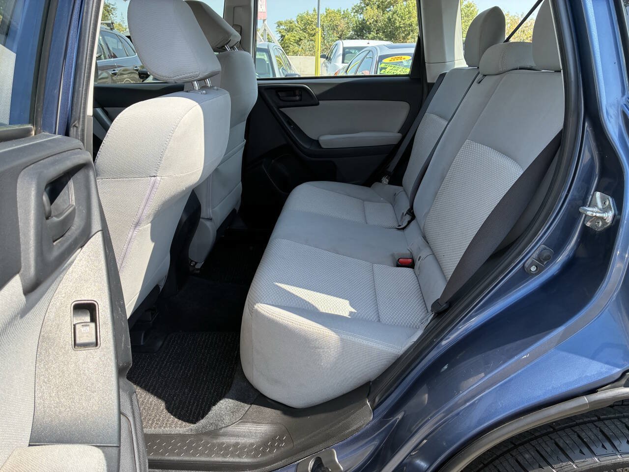 Used 2014 Subaru Forester 2.5i AWD/4WD image 4