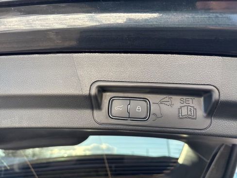 Certified 2024 Ford Explorer XLT w/ Equipment Group 202A image 34