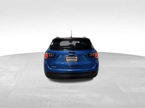 Used 2023 Jeep Compass Latitude w/ Sun and Sound Group AWD/4WD image 8