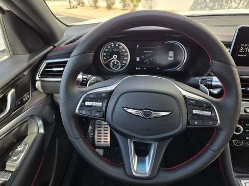 Used 2025 Genesis G70 2.5T w/ Sport Prestige Package image 31