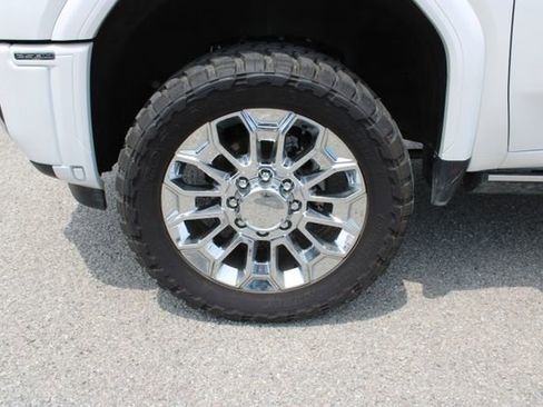 Used 2025 GMC Sierra 2500 Denali w/ Denali Reserve Package AWD/4WD image 10