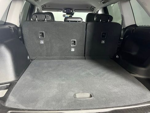 Used 2023 Jeep Grand Cherokee Limited w/ Black Appearance Package image 28